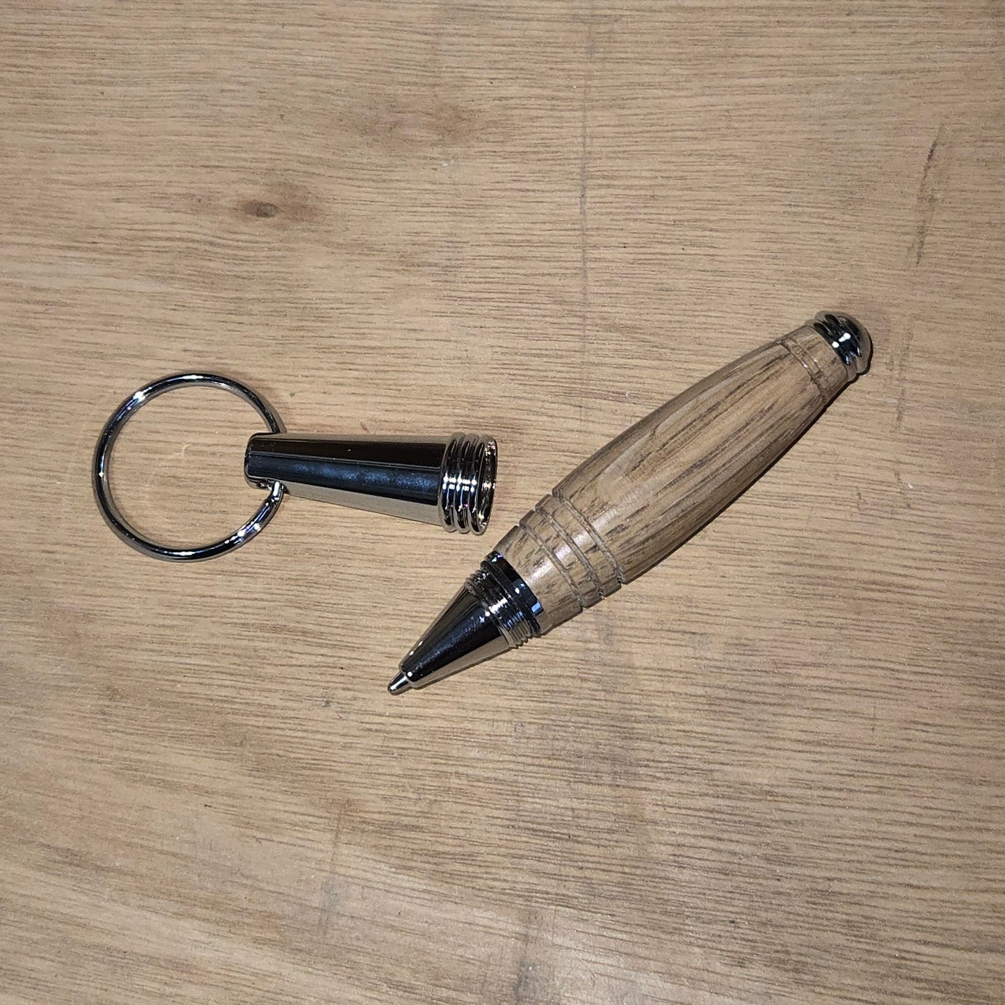 Premium Keyring Pen in chrome and oak with cap off